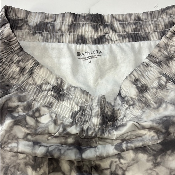 Athleta Marble Gray Women's Shorts - Picture 2 of 3